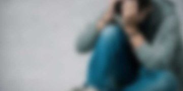 ترک انفاق, شکایت کیفری ترک انفاق, نفقه زوجه, مطالبه نفقه, دادسرای ترک انفاق, زوج بدهکار, حقوق زنان, قانون حمایت خانواده